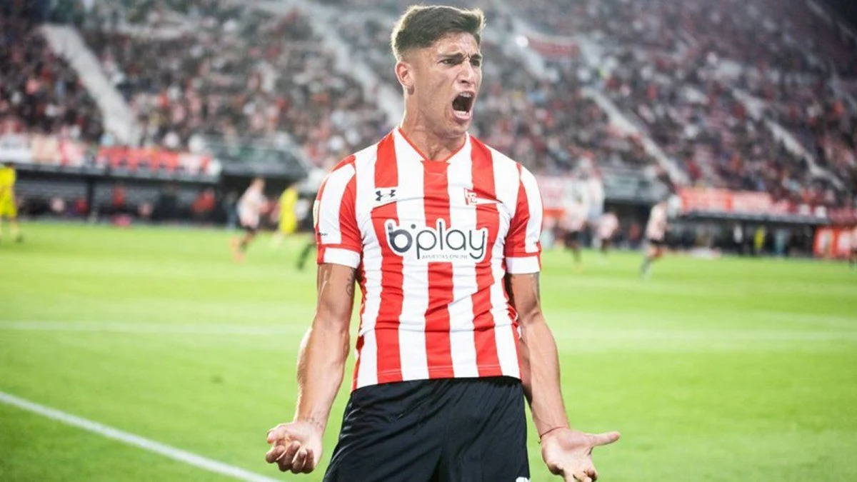 Ezequiel Naya vuelve al fútbol argentino, pero no jugará en Estudiantes