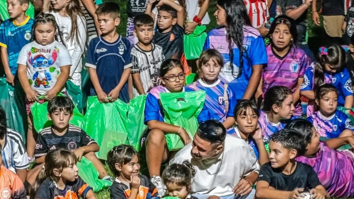 Luego del veredicto, el padre de Kim Gómez encabezó una campaña solidaria