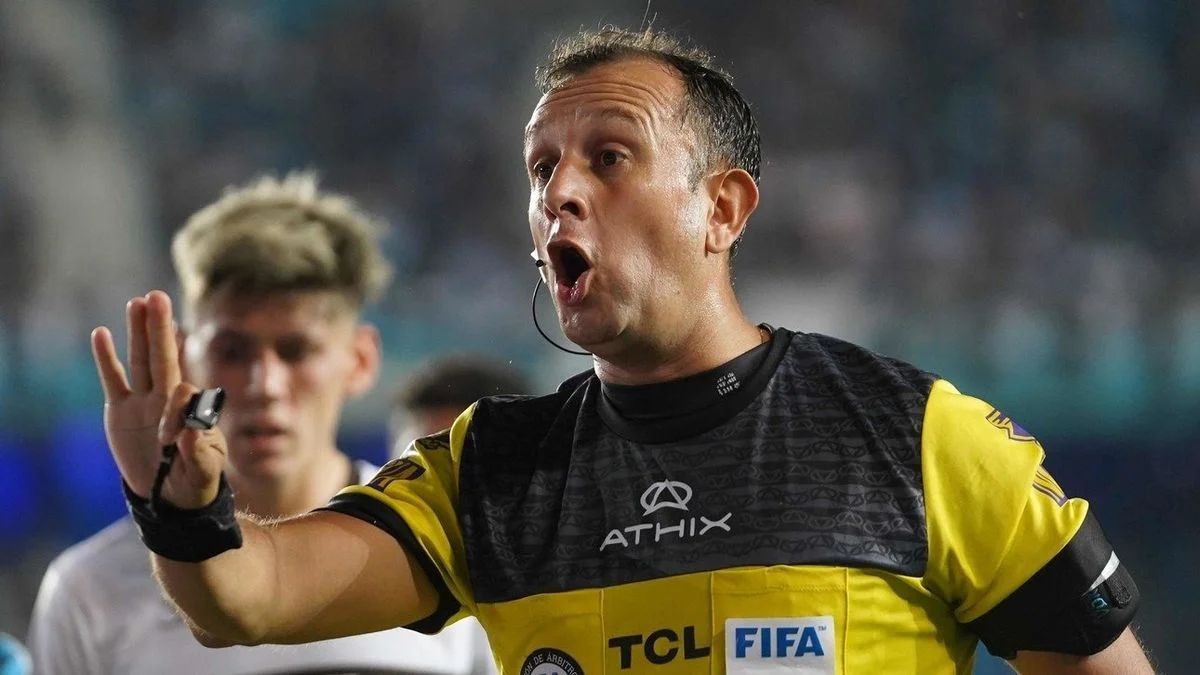 La Liga Profesional de Fútbol confirmó los árbitros de la fecha 4