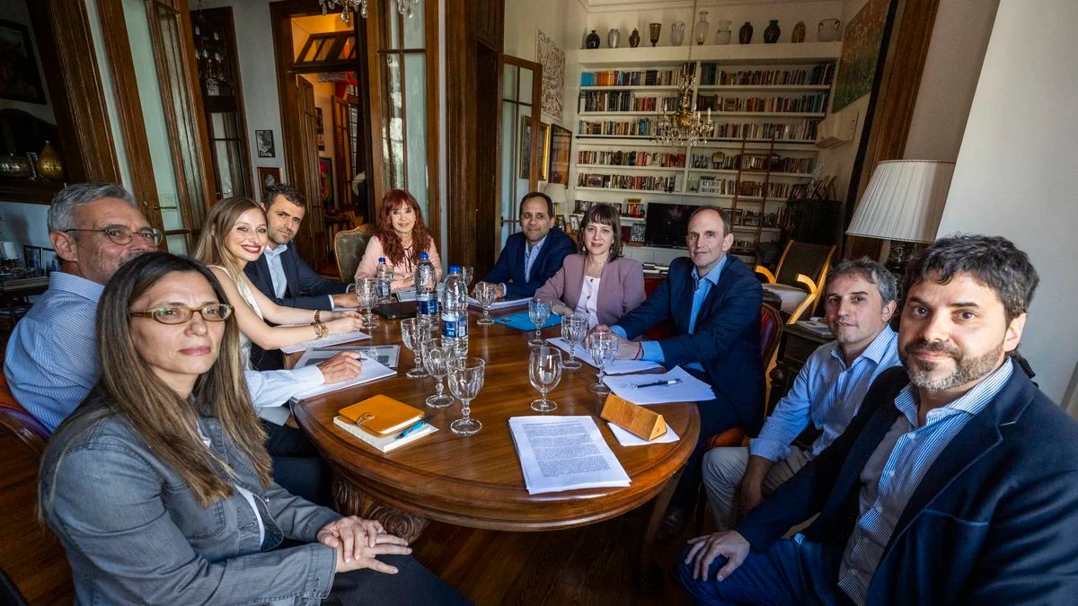 Limitaron las visitas a CFK y la ex presidenta cruzó al "bestiario mediático"