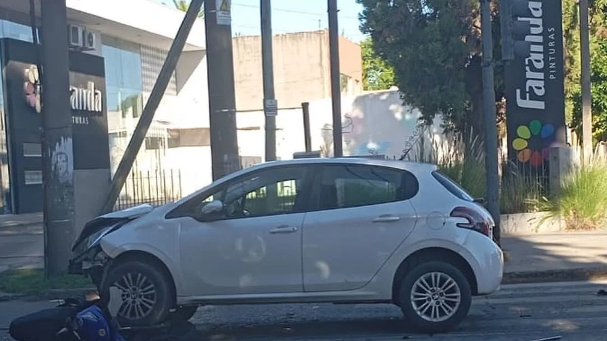 Tragedia en City Bell: murió el motociclista que estaba internado