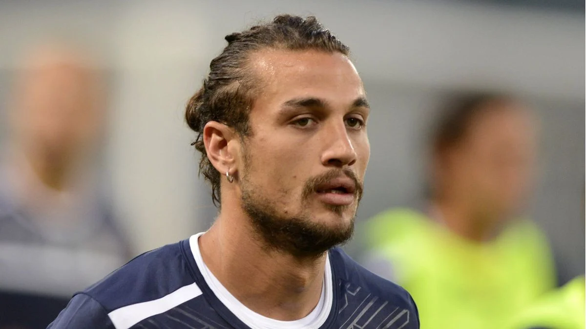 Grave denuncia contra Daniel Osvaldo: "Le pegó a su hijo"