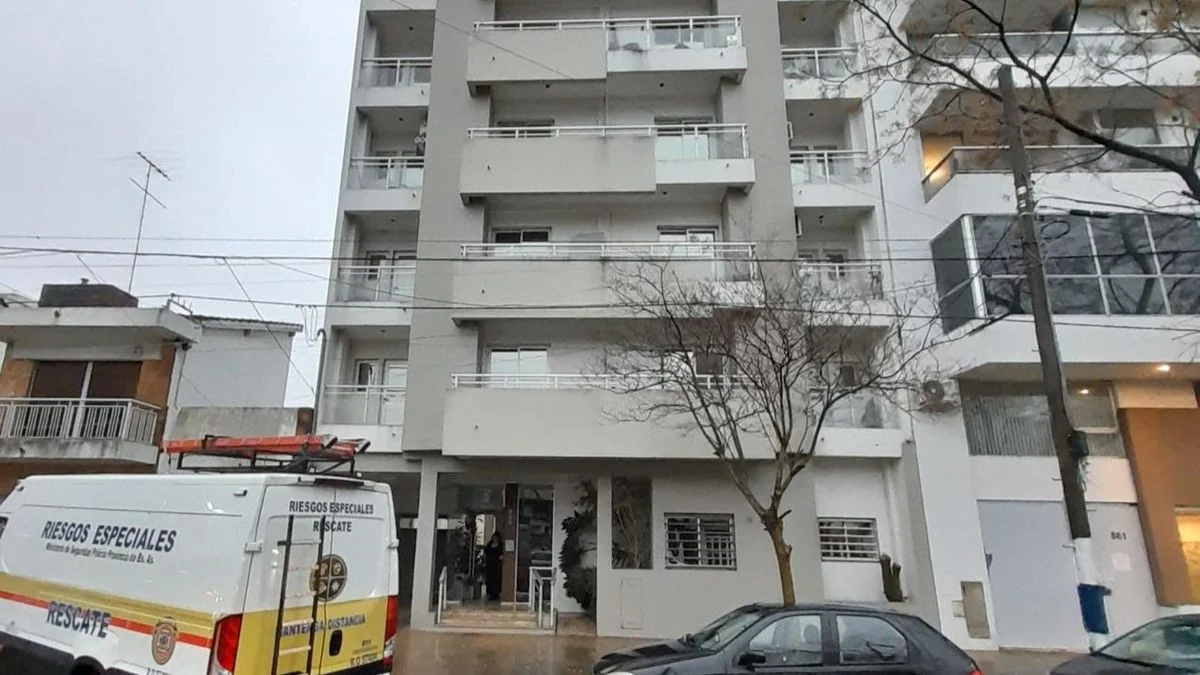 Se cayó el ascensor de un edificio en Barrio Norte