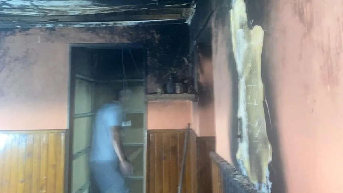 Rescataron a una mujer durante un incendio en La Plata