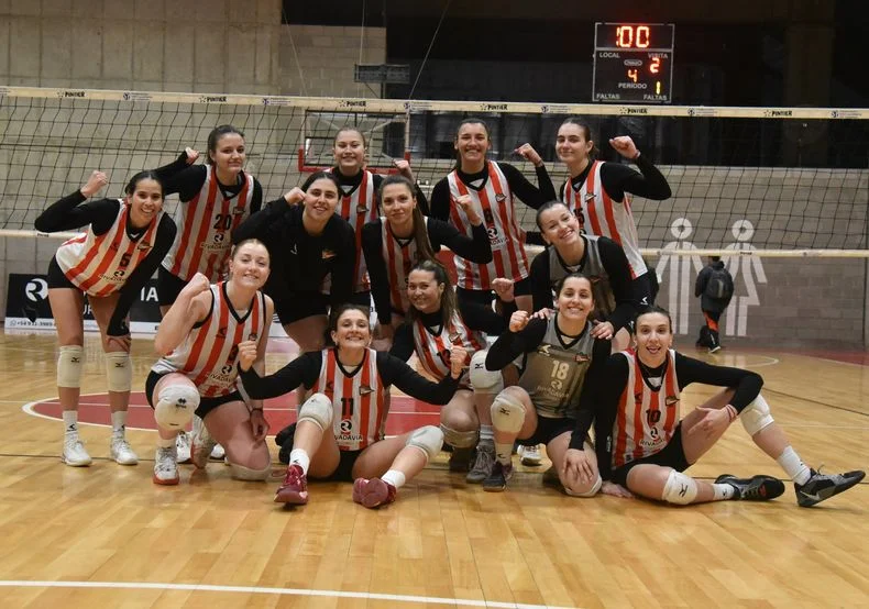 El v&oacute;ley femenino de Estudiantes buscar&aacute; revancha ante Gimnasia en el Torneo Metropolitano