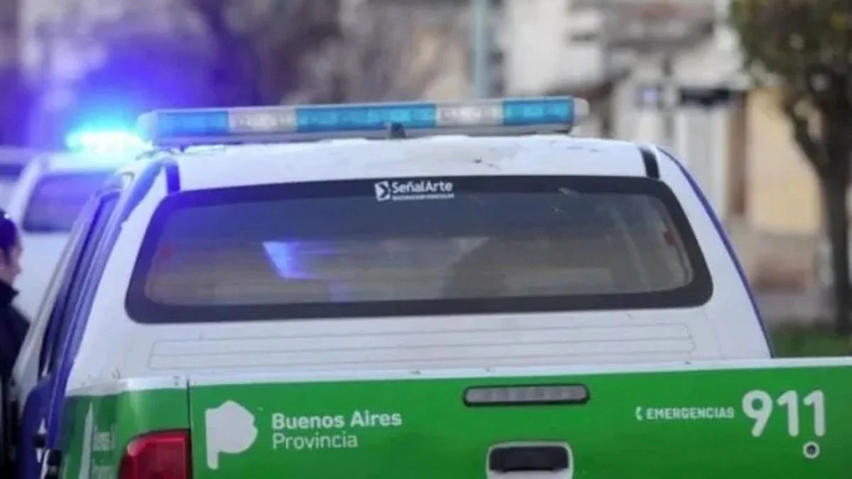 Terror en La Plata: delincuentes armados atacaron a una familia en su casa