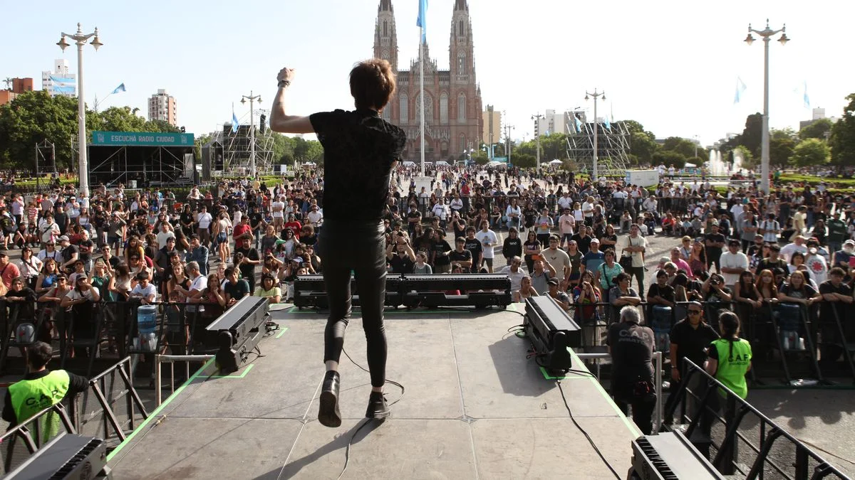 El Festival OLGA desembarca en Plaza Moreno con mucha música