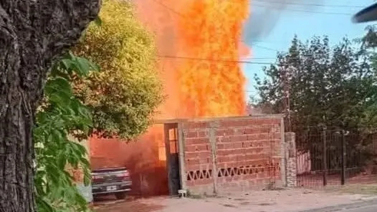 Solicitan donaciones para una familia que perdió todo tras un incendio en El Carmen