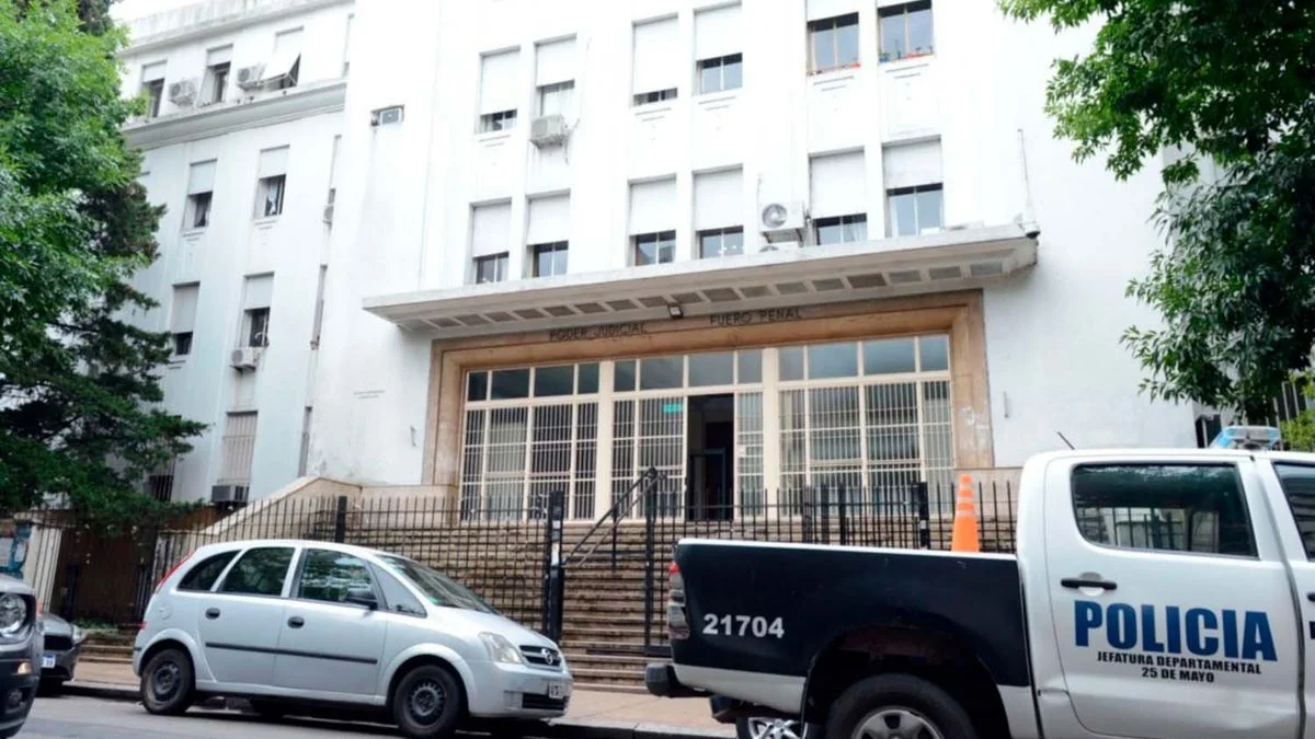 La Plata: por qué estaba detenido el hombre que se tiró desde el cuarto piso del Fuero Penal