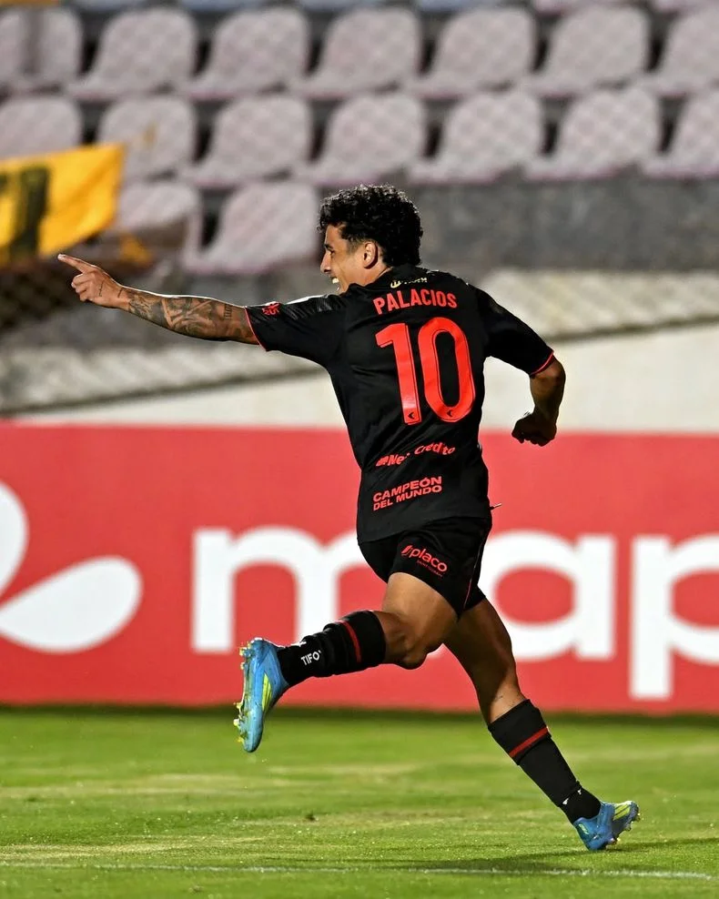 Tiago apareció nuevamente frente a Cusco y fue vital en el empate de Estudiantes
