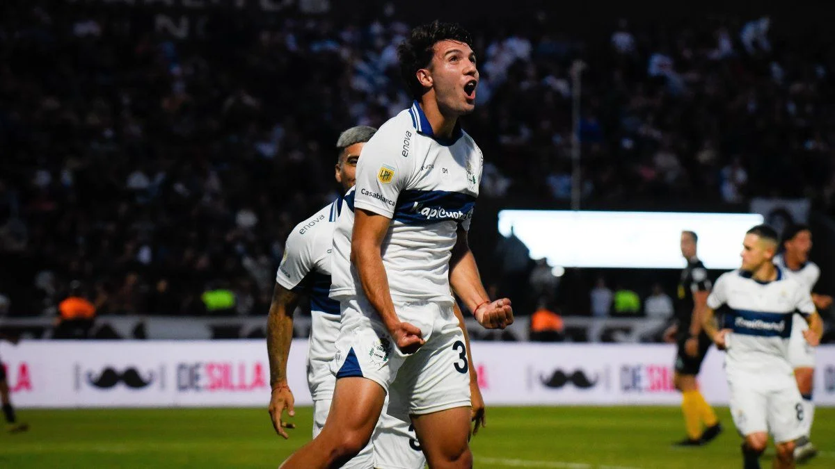 Gimnasia se lució de visitante y clasificó por primera vez a playoffs