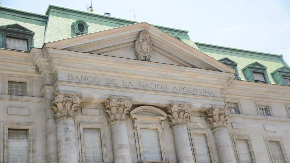 La Justicia frenó la privatización del Banco Nación