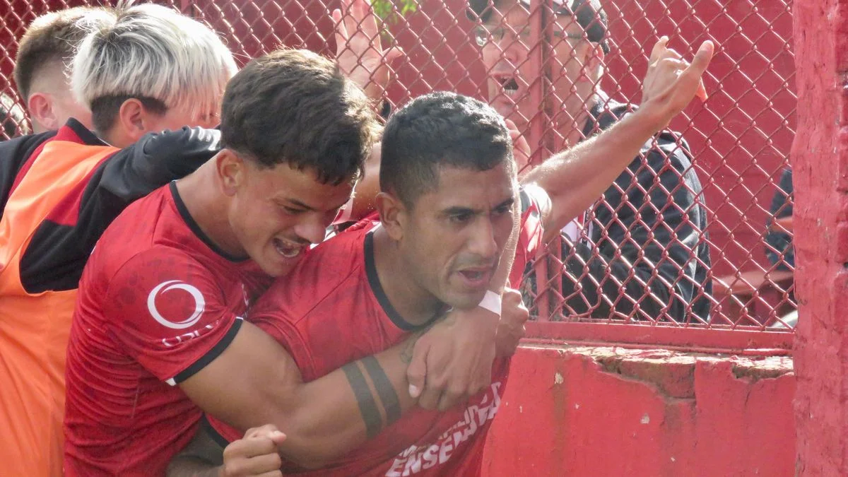 La sexta fue la vencida: Cambaceres ganó su primer partido del año