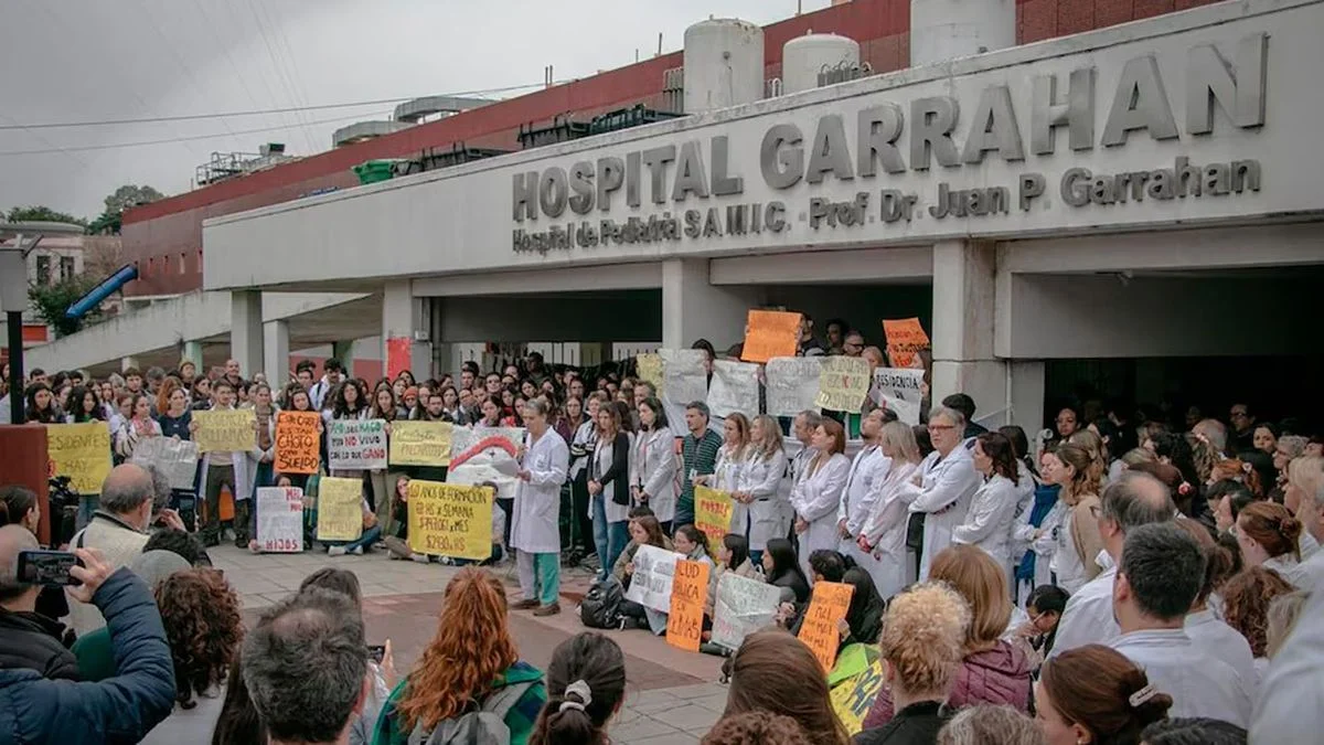 Médicos del Garrahan convocaron a otra marcha en defensa de la salud
