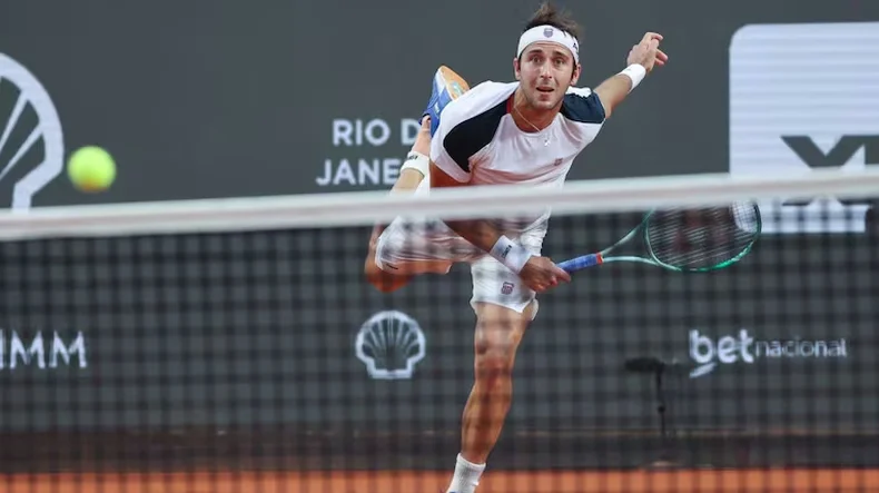 El platense Tom&aacute;s Etcheverry va por la gloria en el ATP 500 de R&iacute;o de Janeiro