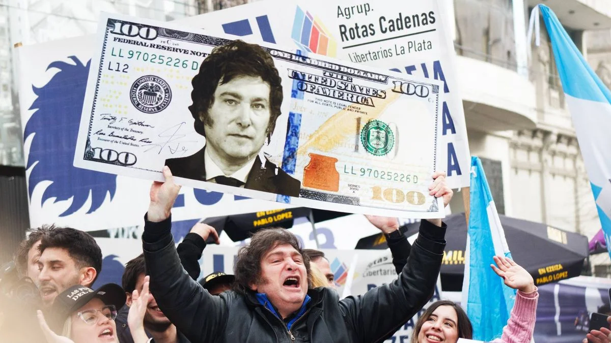 Un asesor clave de Javier Milei anticipó un "nuevo plan de convertibilidad"