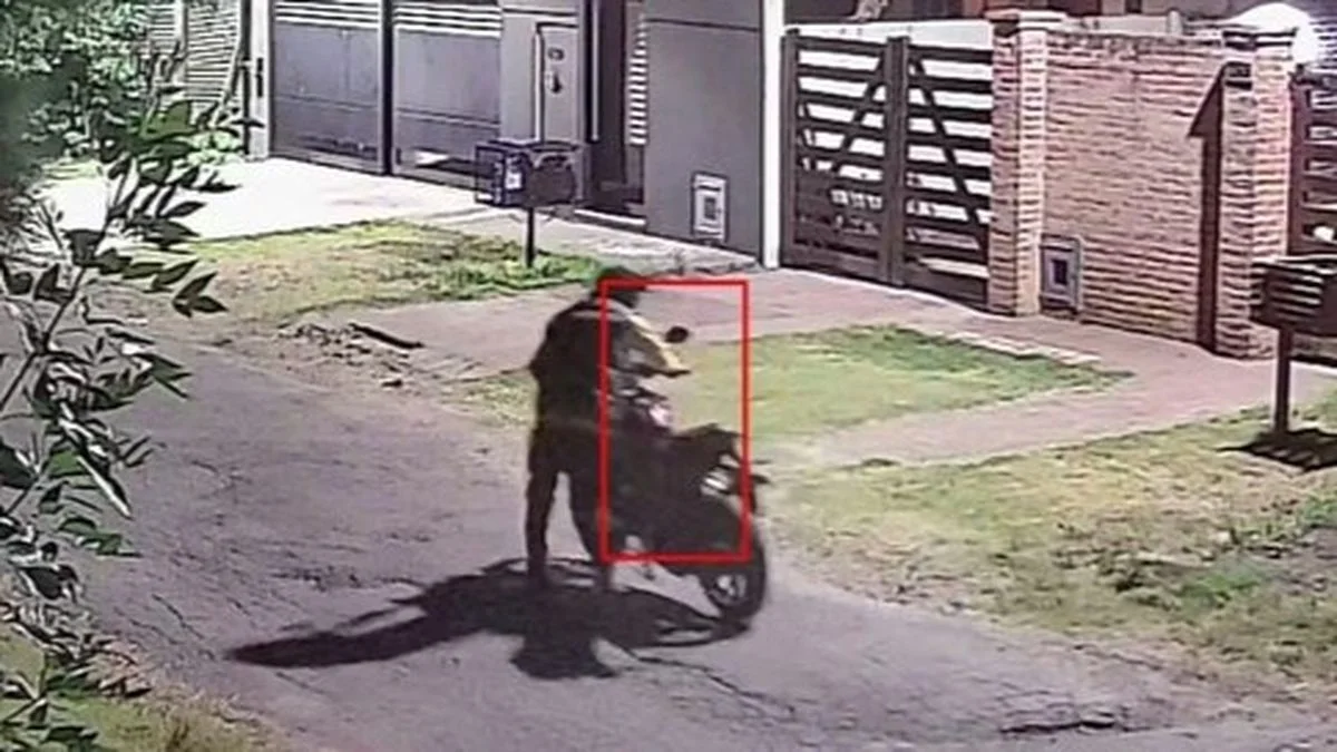 Gonnet: ingresaron a una casa y se robaron una moto