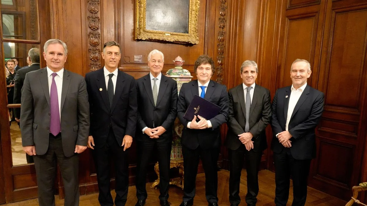 Milei y Caputo se reunieron con el CEO de JP Morgan