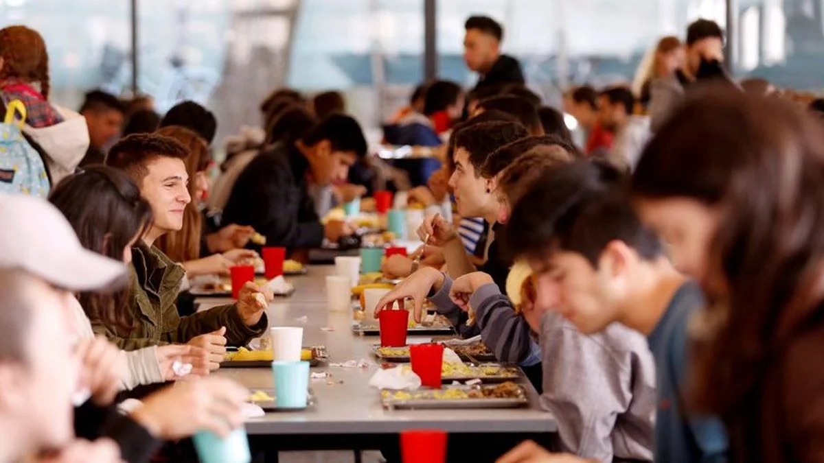 Vuelve el Comedor Universitario: cómo comprar los tickets y en dónde retirar la comida