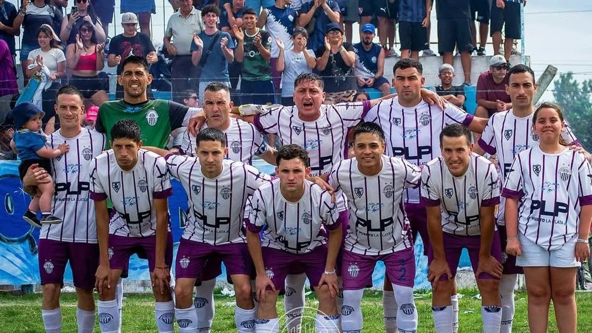 Vuelve un histórico a la Liga Amateur Platense: ascendió For Ever
