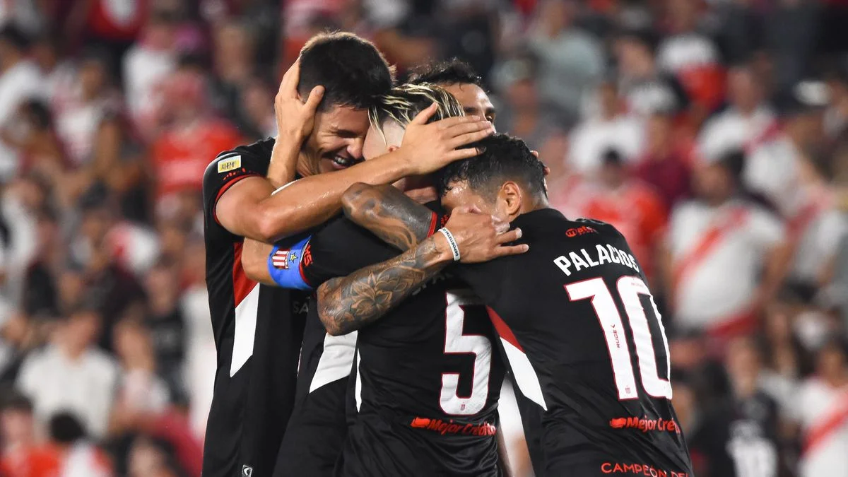 Estudiantes recibe a Newell's buscando un nuevo triunfo en UNO