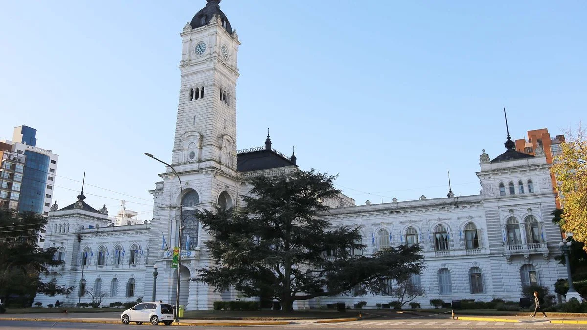 La Comuna anunció un nuevo aumento para municipales