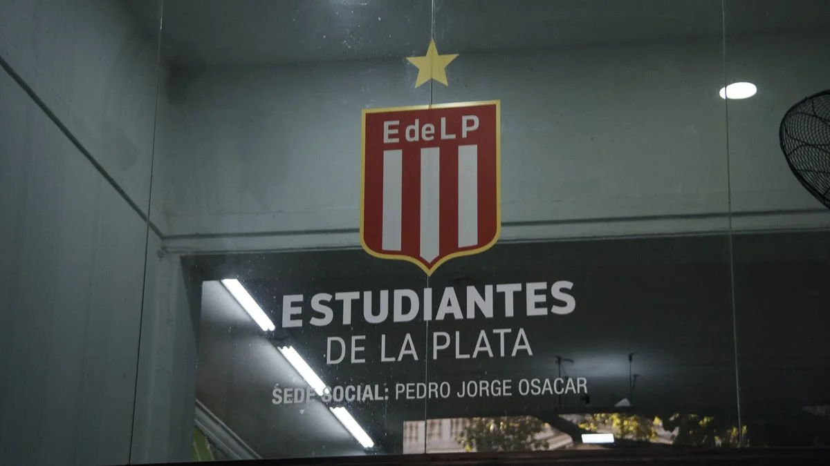 Estudiantes de luto: murió una colaboradora e hija de una gloria del club