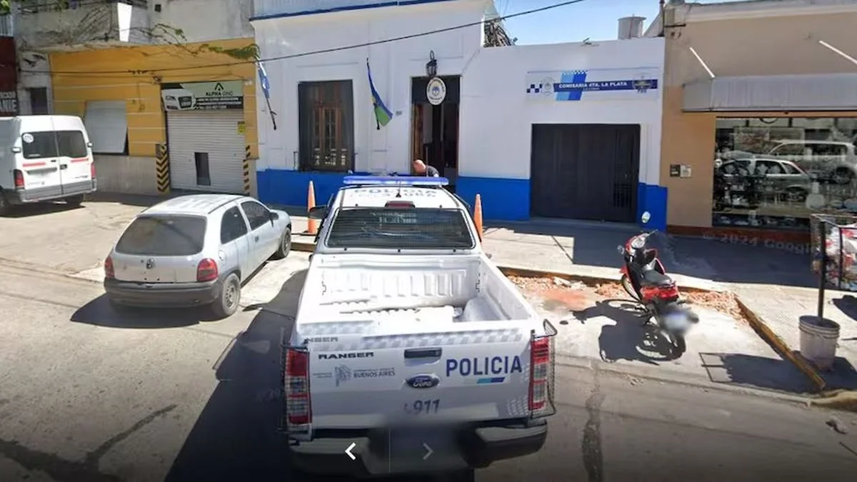 Juzgan a un comisario y subteniente de La Plata por robarle a una mujer muerta