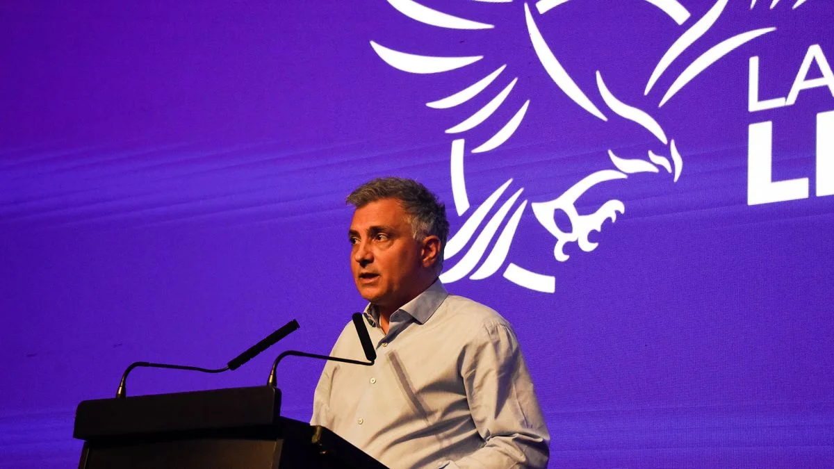 Sebastián Pareja: "Hay que reconocer públicamente la derrota electoral del día de hoy"