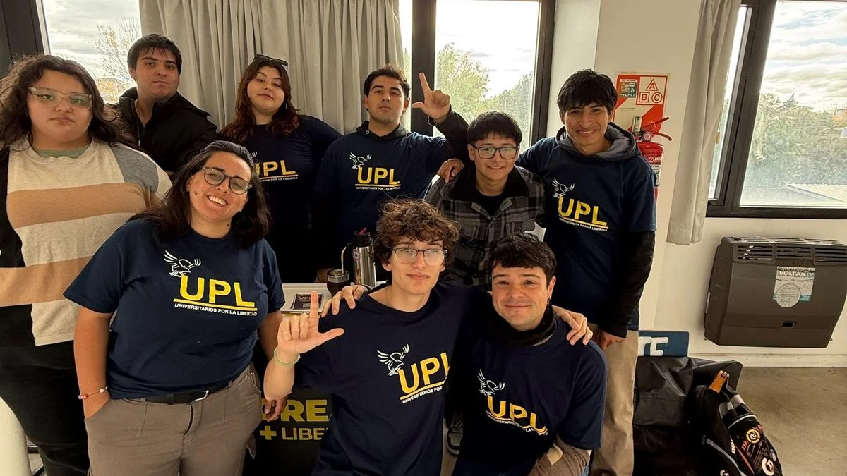 Incidentes en la UNLP: referente libertario respaldó a militantes de LLA