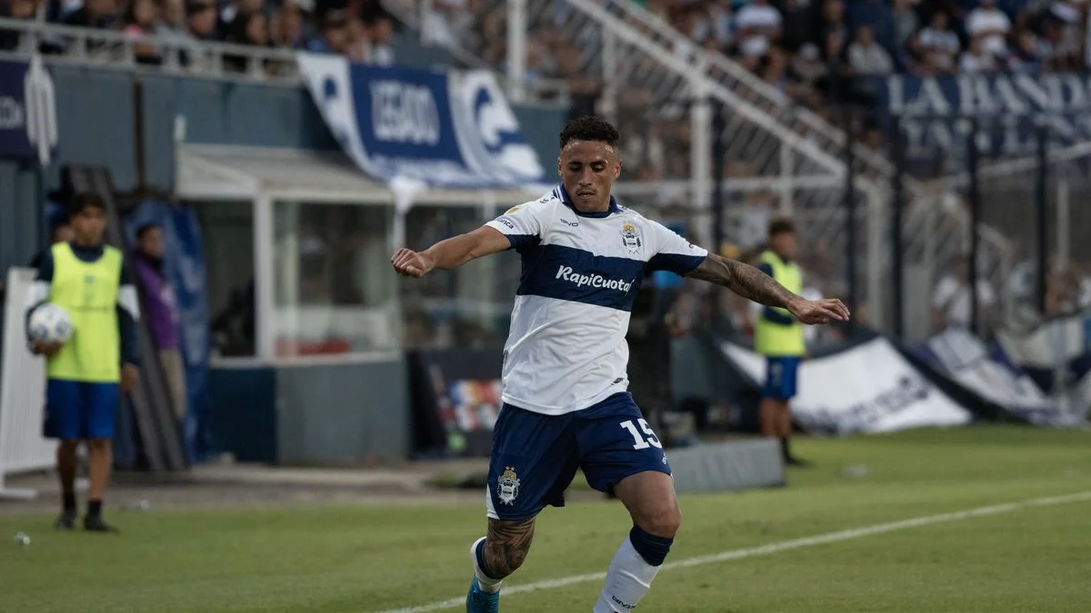 Pintado, tras la derrota de Gimnasia: "Estamos obligados a ganar el clásico"