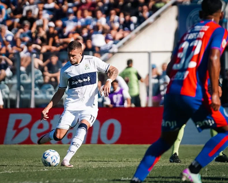 Norberto Briasco sum&oacute; minutos por &uacute;ltima vez ante San Lorenzo
