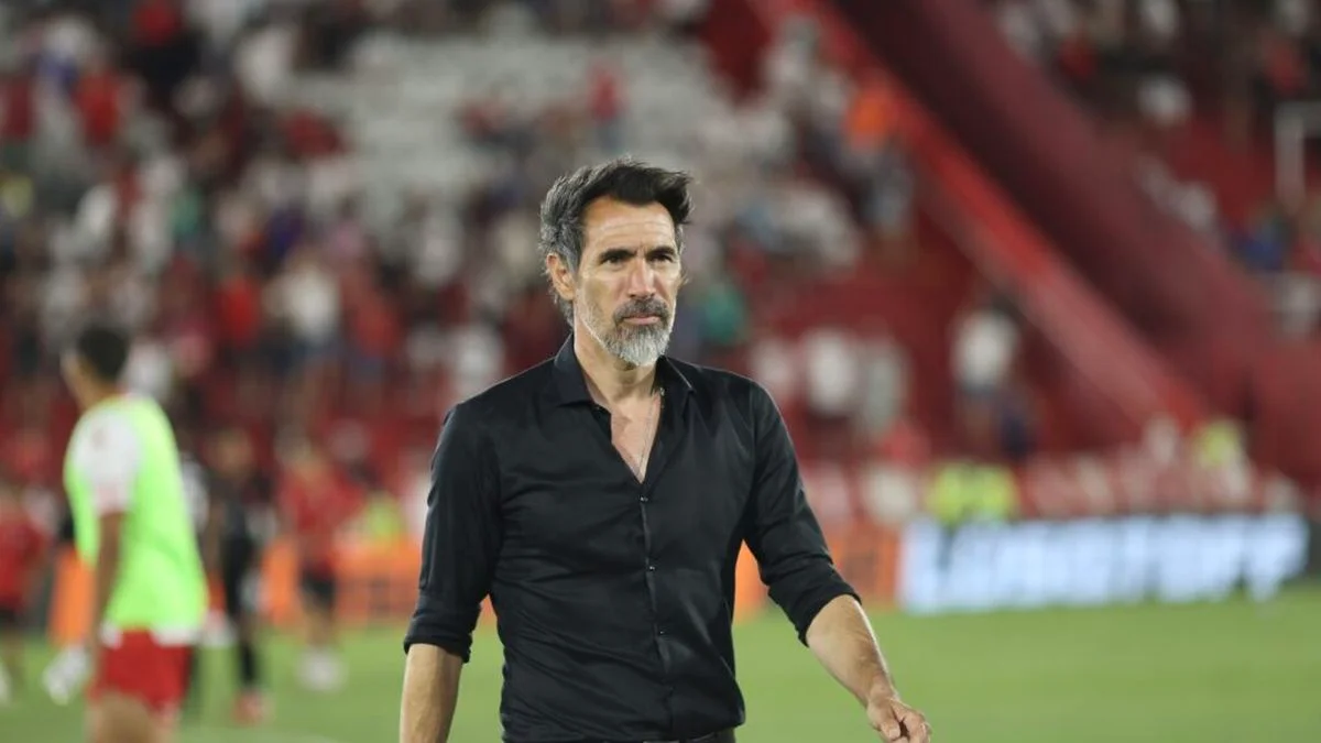 Domínguez habló del mercado de Estudiantes: "Te vas a dormir la siesta y llegó un jugador"