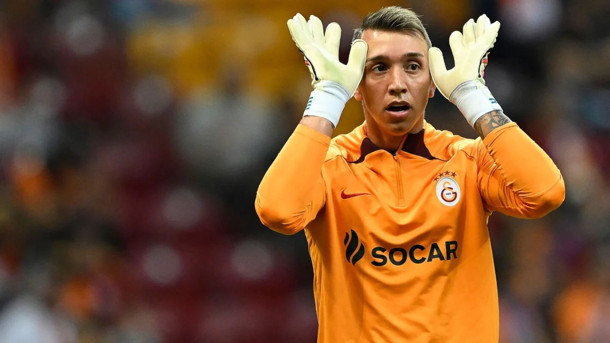 El presidente de Peñarol cargó contra Fernando Muslera: "Peñarol le ofreció todo lo que pidió"
