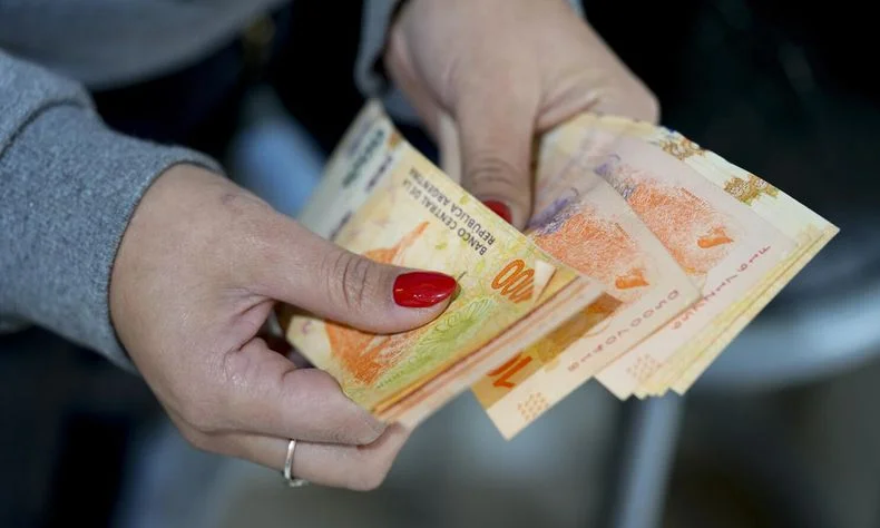 Detuvieron a un estafador en La Plata
