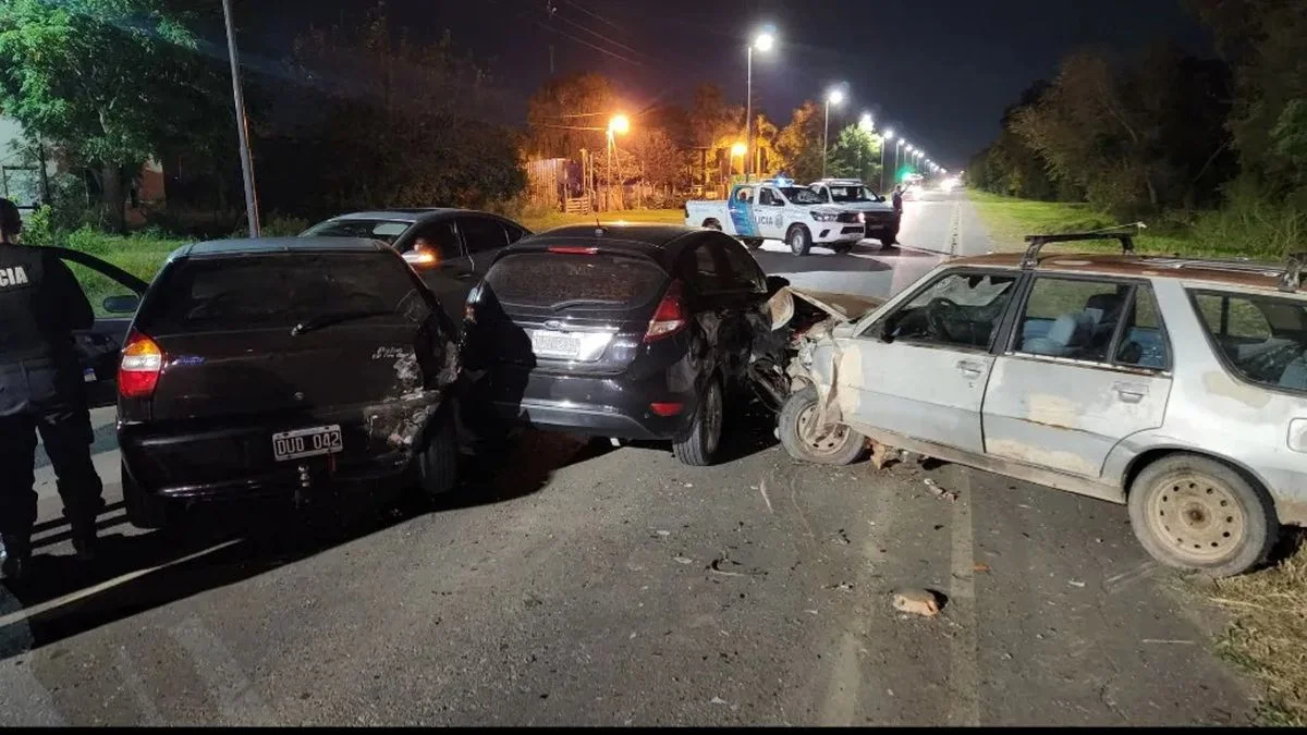 Impresionante choque en cadena en Arana