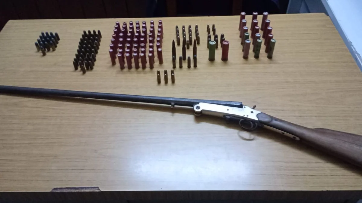 Ringuelet: detuvieron a un hombre con un gran arsenal de municiones