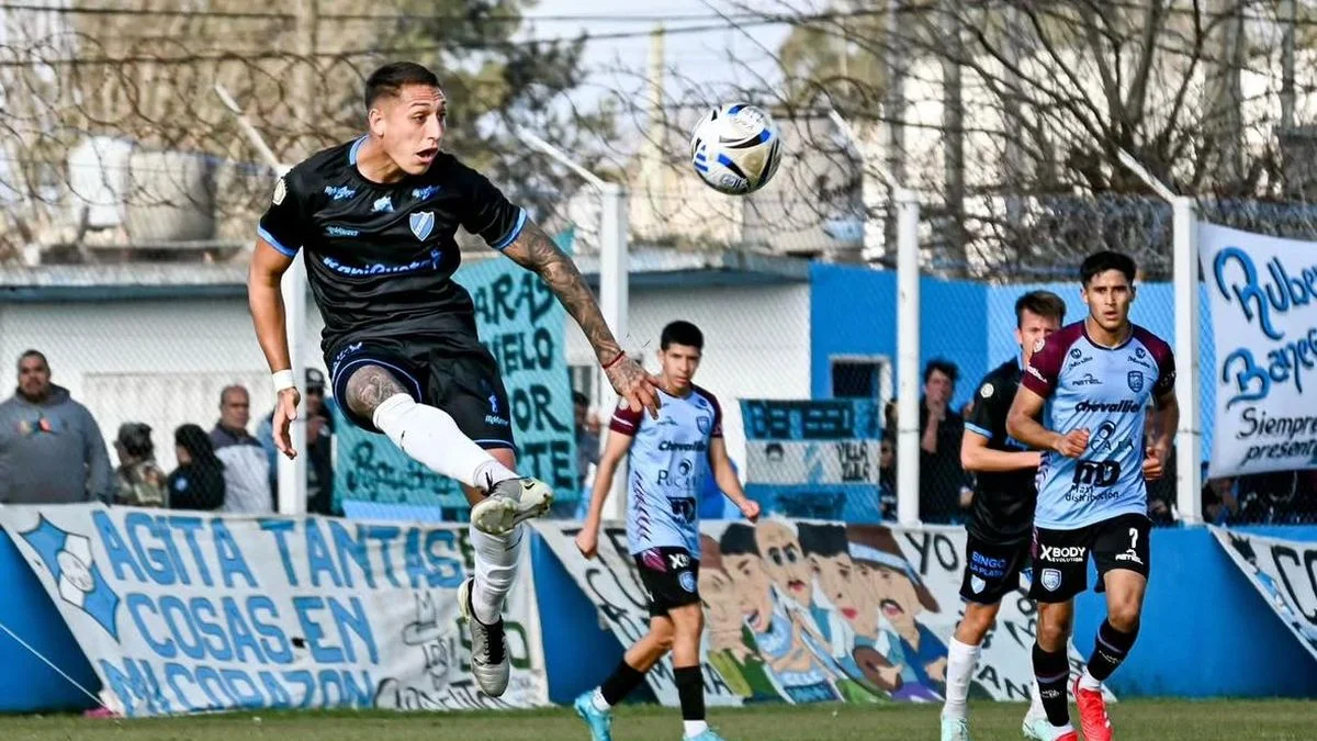 Villa San Carlos no pasó del empate en Berisso