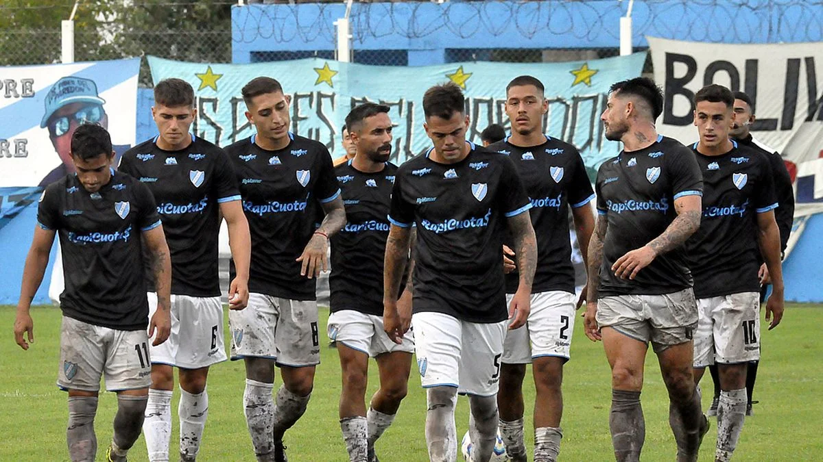 Villa San Carlos volvió a ser perjudicado y perdió dos puntos