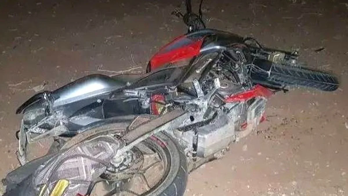 Hizo wheelie y atropelló a dos niñas en Los Hornos