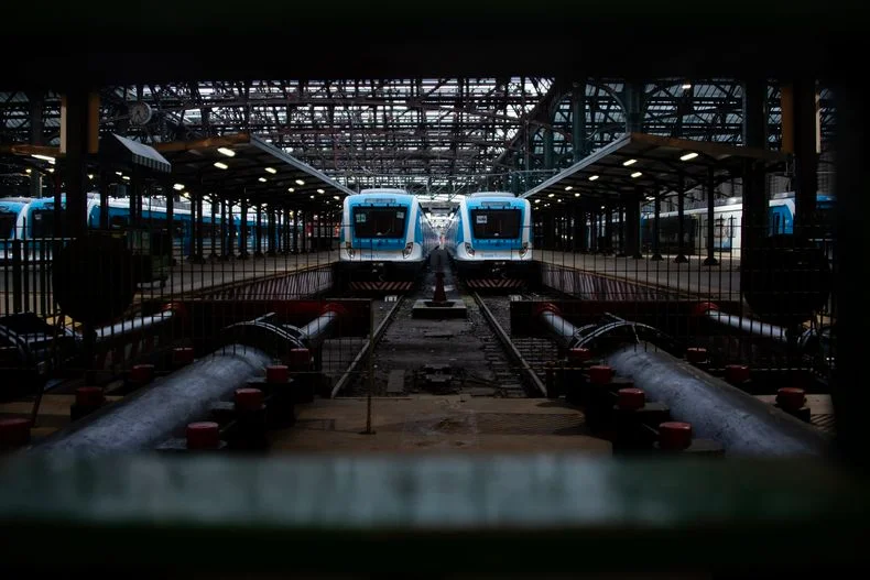 Hay demoras en el servicio del Tren Roca que viene a La Plata por un accidente