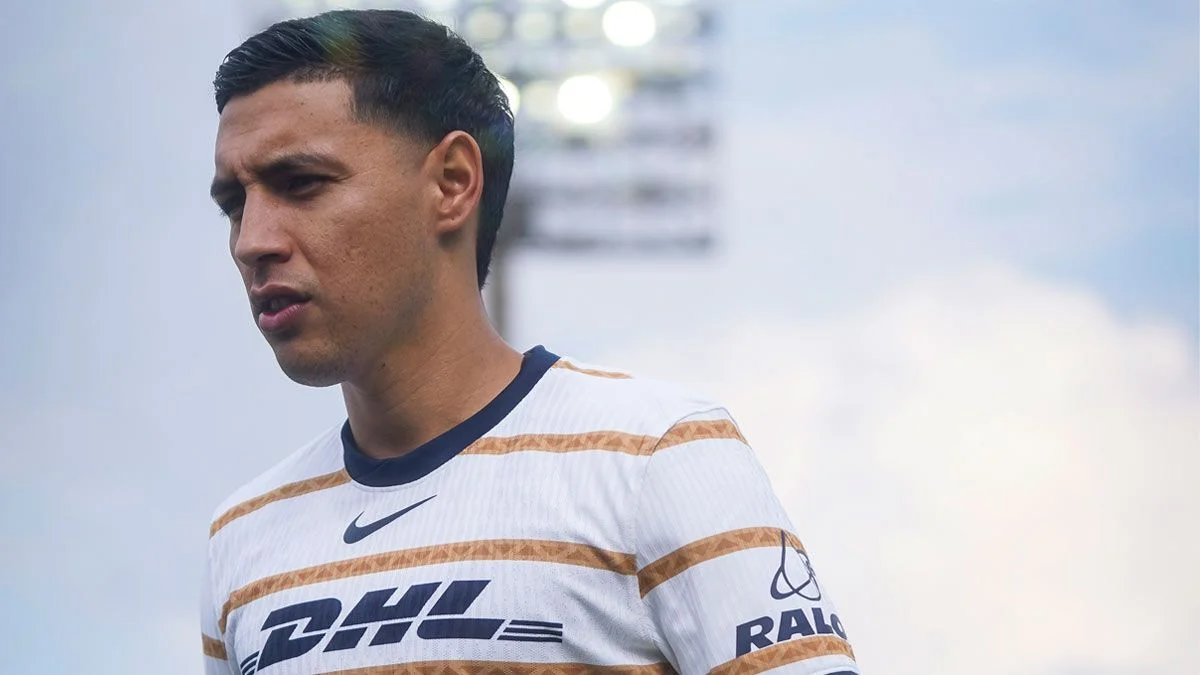 Estudiantes suma nombres: Leo Suárez, en carpeta