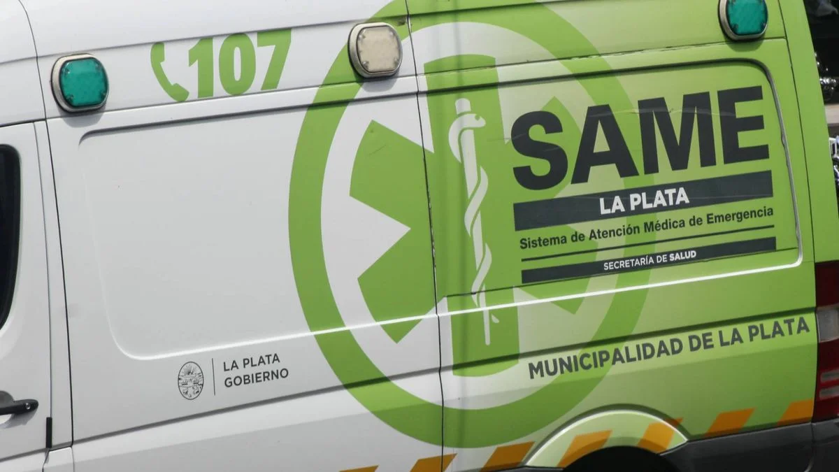Impactante accidente en La Plata: un motociclista terminó hospitalizado