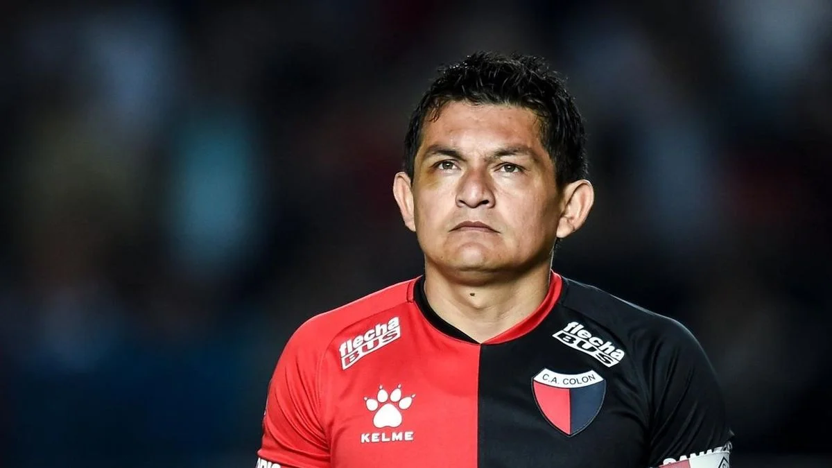 Un ex Gimnasia sí, y uno no: Colón sufre en la Primera Nacional