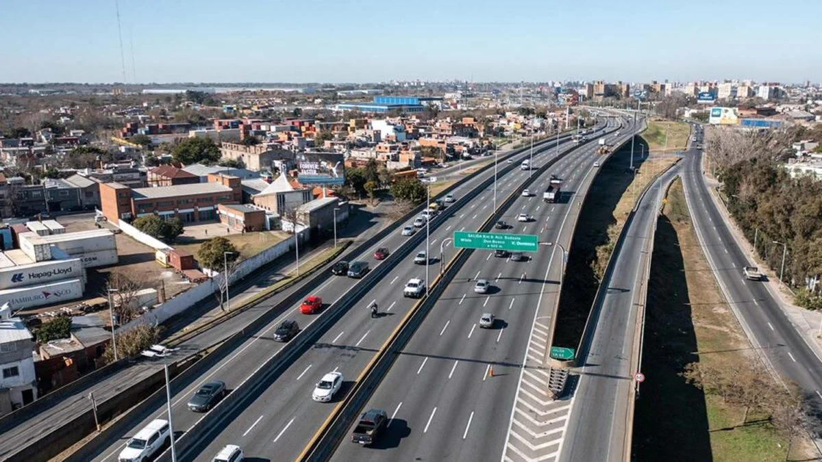 Comenzaron a ampliar la Autopista Buenos Aires - La Plata y piden precaución en un importante tramo
