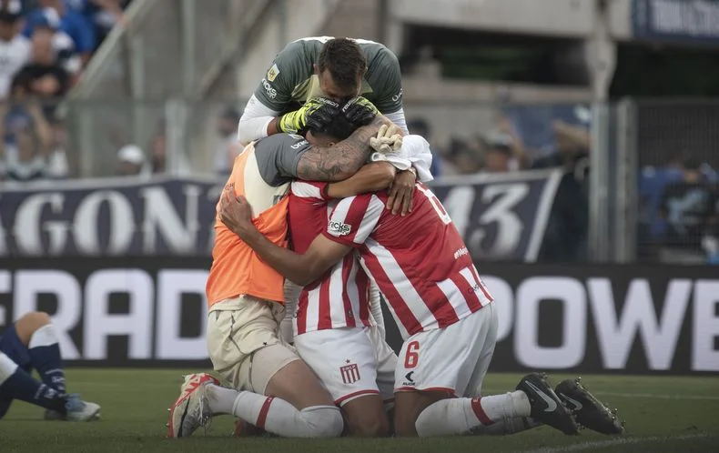 Estudiantes pedir&aacute; m&aacute;s entradas para la final del Torneo Clausura
