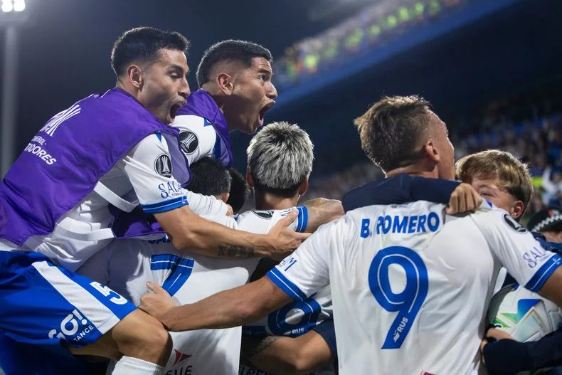 V&eacute;lez festej&oacute; un triunfo ag&oacute;nico ante Pe&ntilde;arol