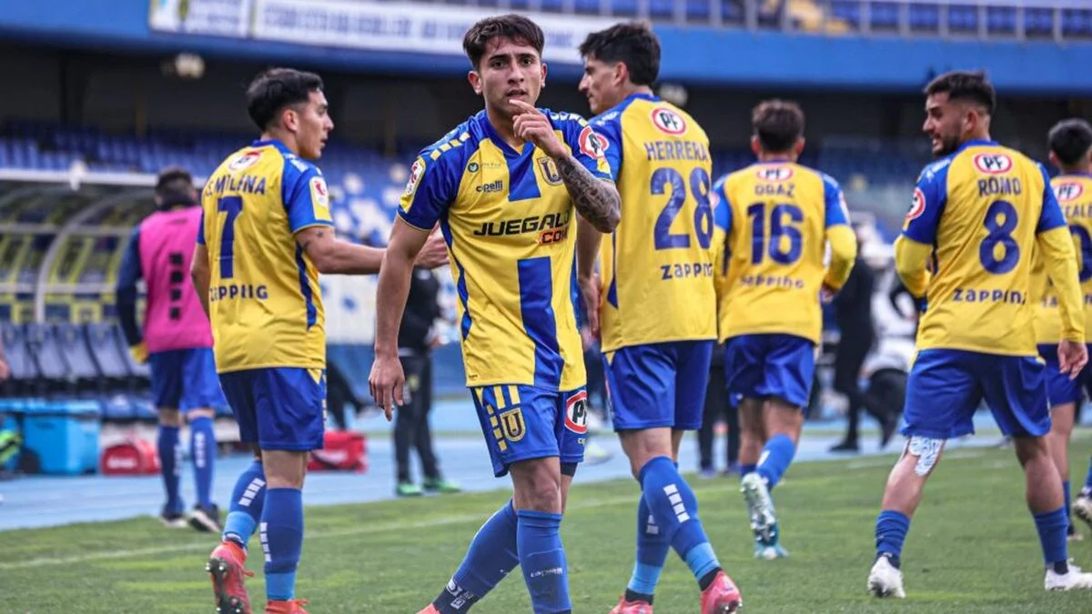 Un ex Gimnasia ascendió a Primera en Chile