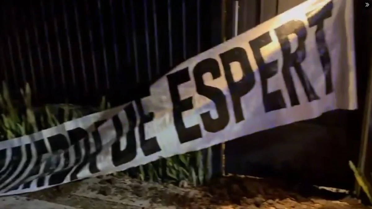 Bosta y un pasacalle: así vandalizaron la casa de José Luis Espert