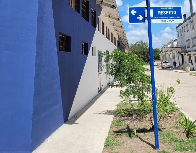 Gimnasia puso al d&iacute;a a los empleados de Estancia Chica y el Bosquecito